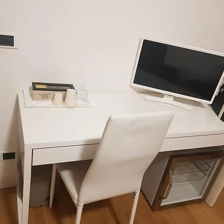 Πανσιόν Cristalli Clinica Pc Πιατσέντζα